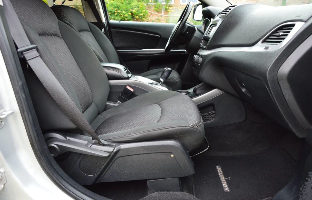 Zdjęcie oferty Dodge Journey nr. 9