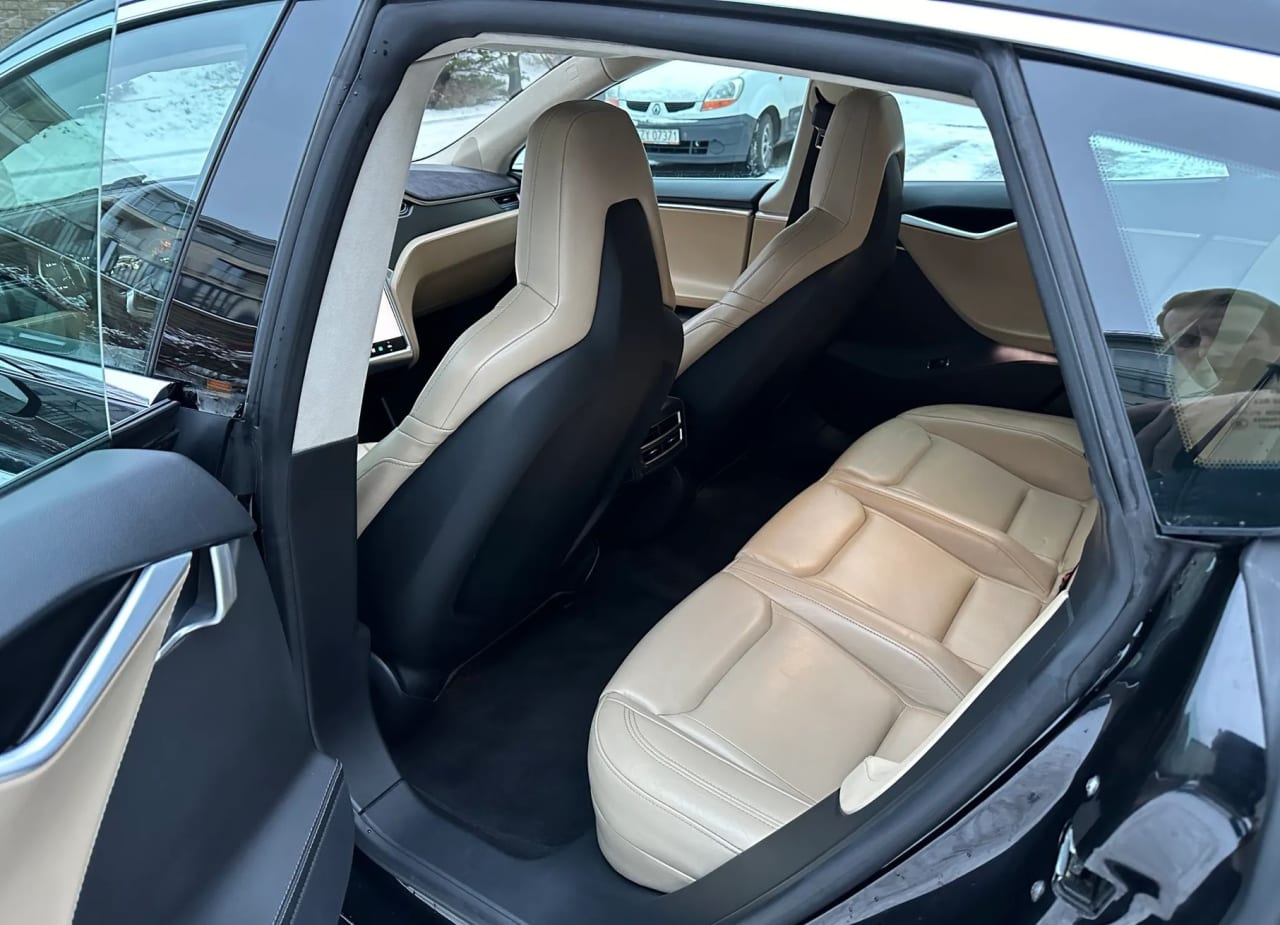 Zdjęcie oferty Tesla Model S nr. 12