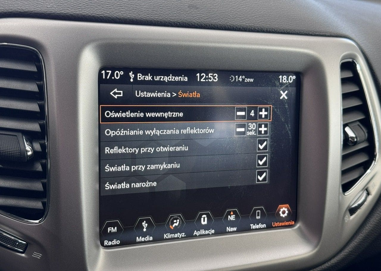 Zdjęcie oferty Jeep Compass nr. 37