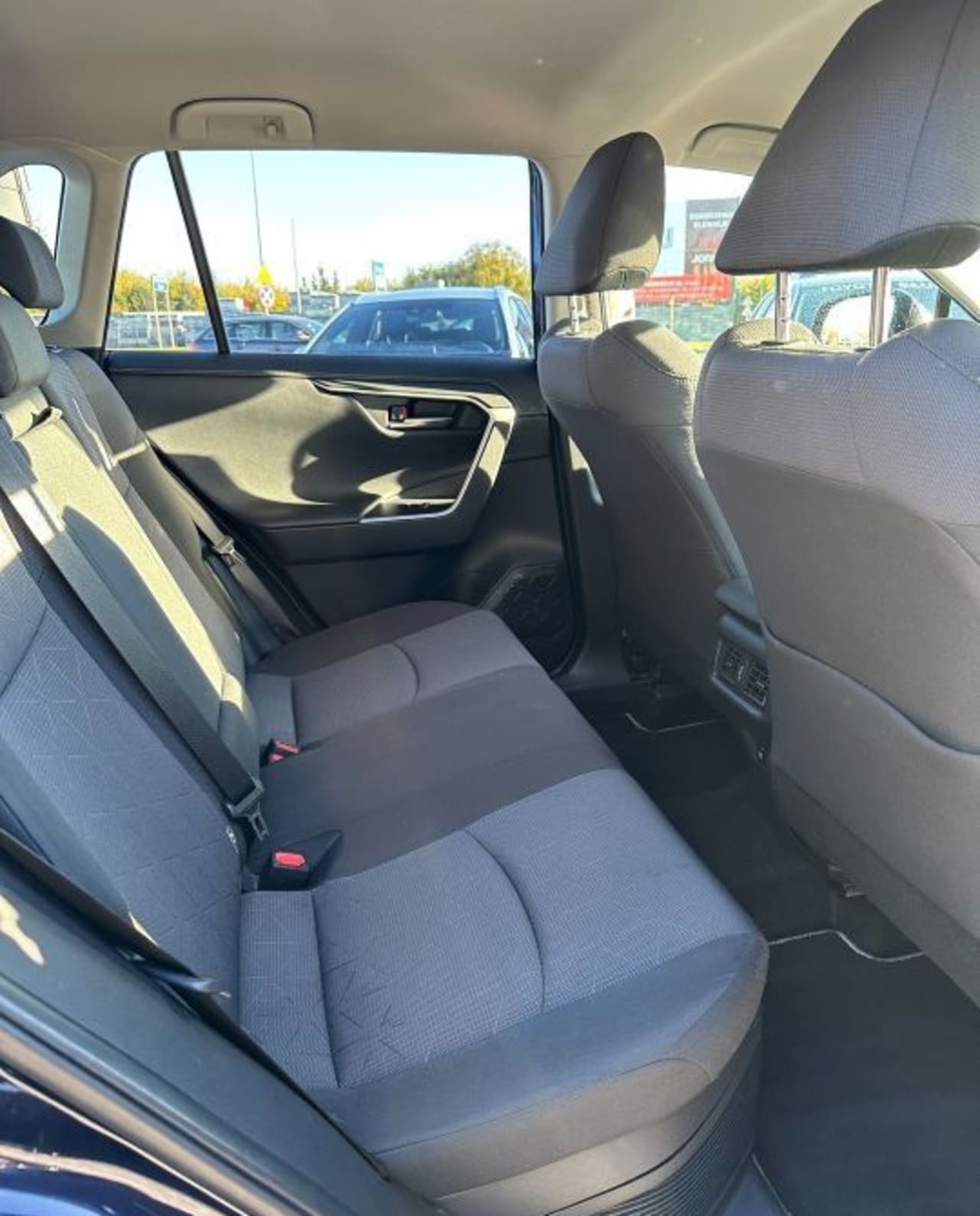 Zdjęcie oferty Toyota RAV4 nr. 19