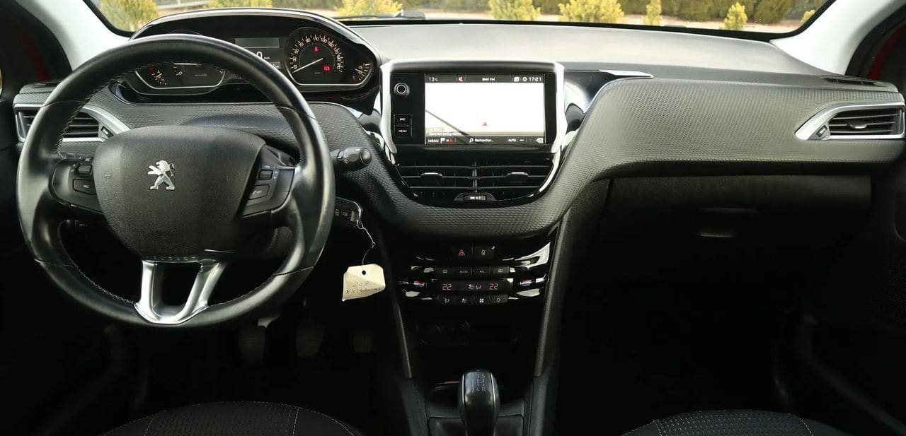 Zdjęcie oferty Peugeot 208 nr. 12