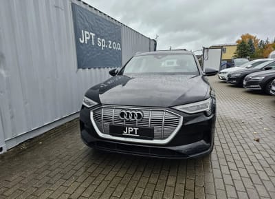 Zdjęcia oferty Audi e-tron nr. 2