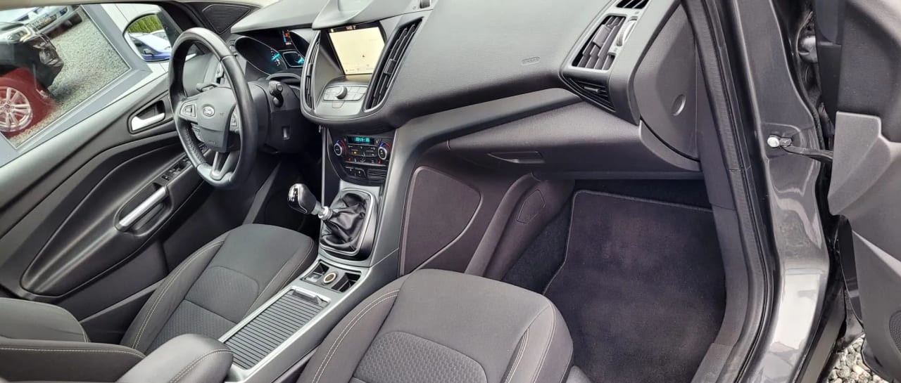 Zdjęcie oferty Ford Kuga nr. 6