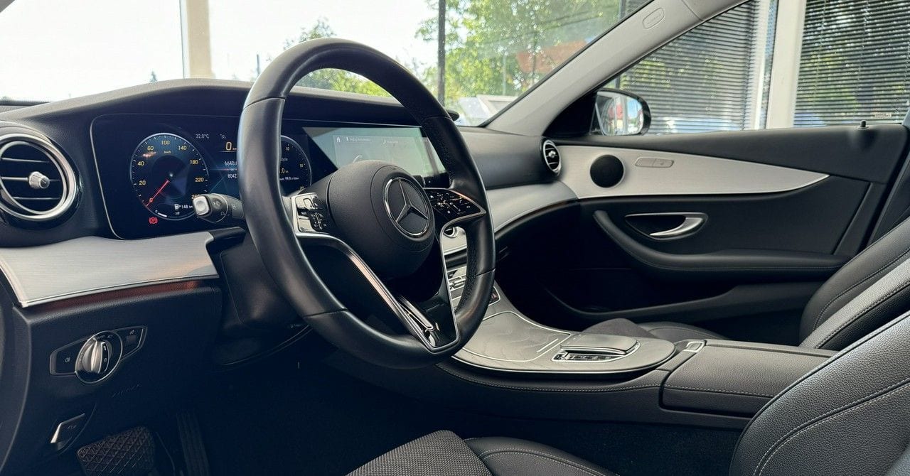 Zdjęcie oferty Mercedes-Benz Klasa E nr. 8
