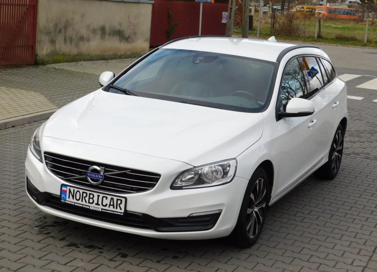 Zdjęcie oferty Volvo V60 nr. 21