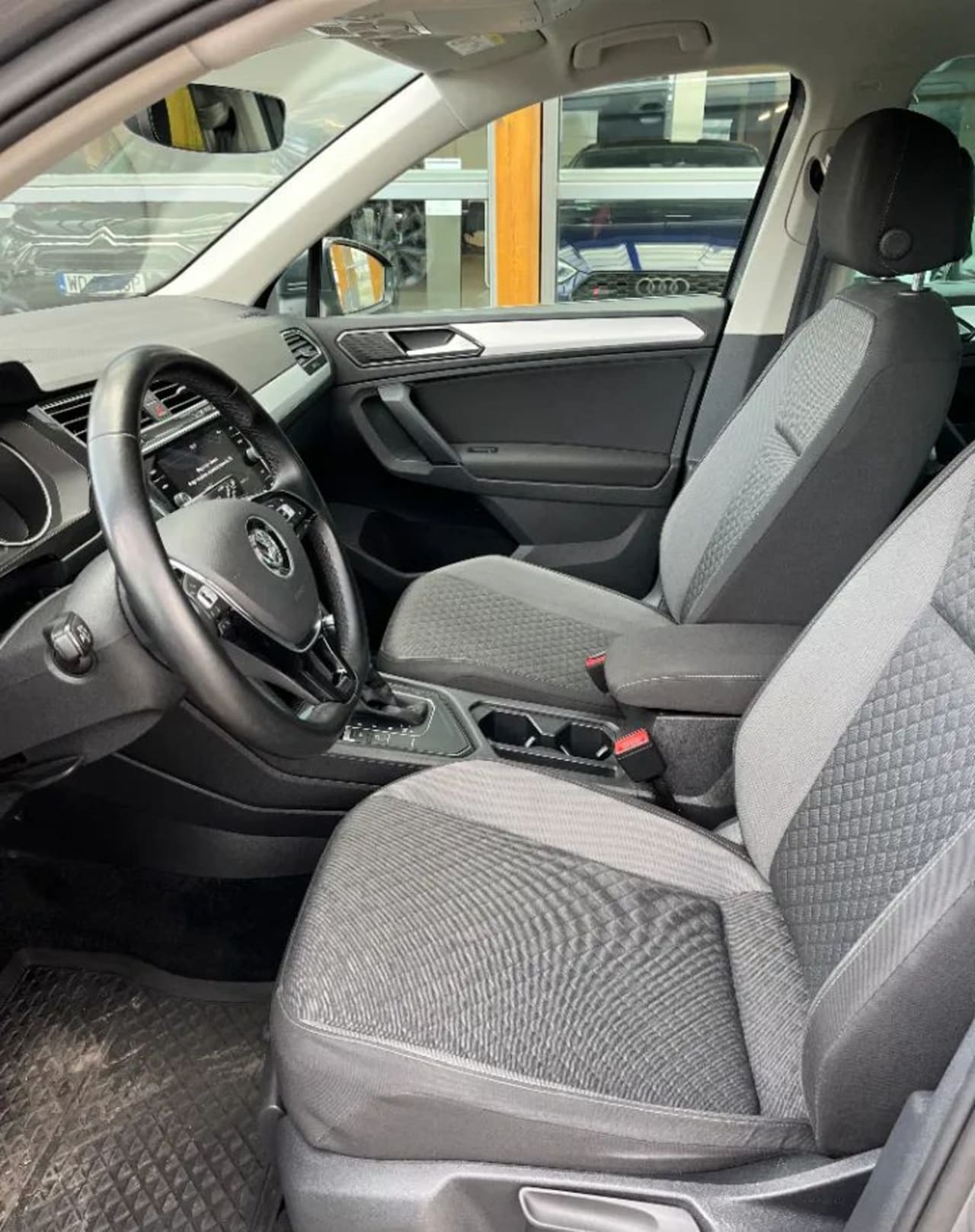 Zdjęcie oferty Volkswagen Tiguan nr. 11