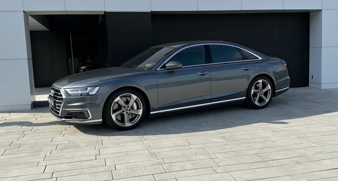 Zdjęcie oferty Audi A8 nr. 36