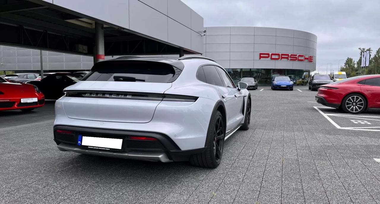 Zdjęcie oferty Porsche Taycan nr. 3