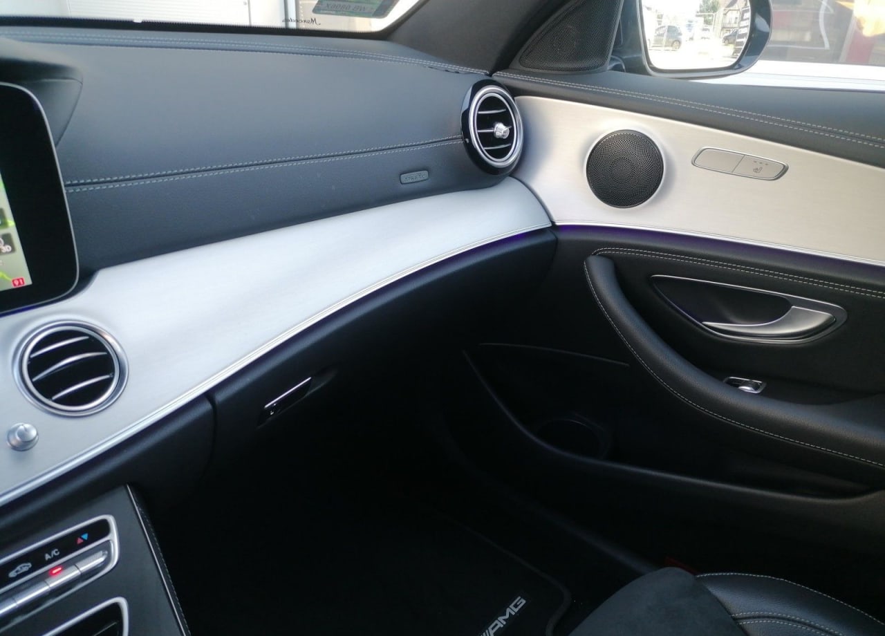 Zdjęcie oferty Mercedes-Benz Klasa E nr. 23