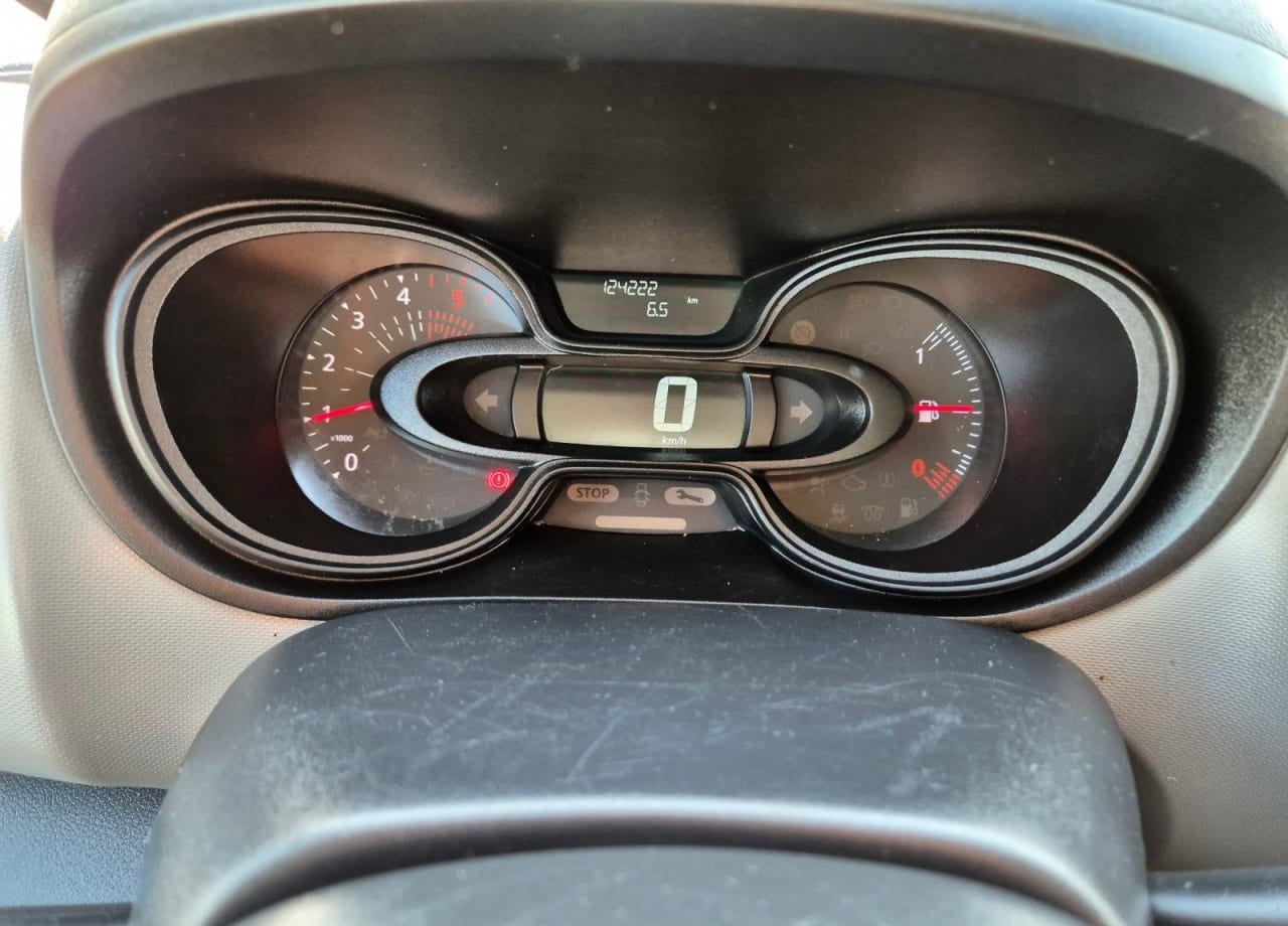 Zdjęcie oferty Renault Trafic Long *79900zł NETTO* Brygadówka 6 osób 1,6 dCi/125KM nr. 18