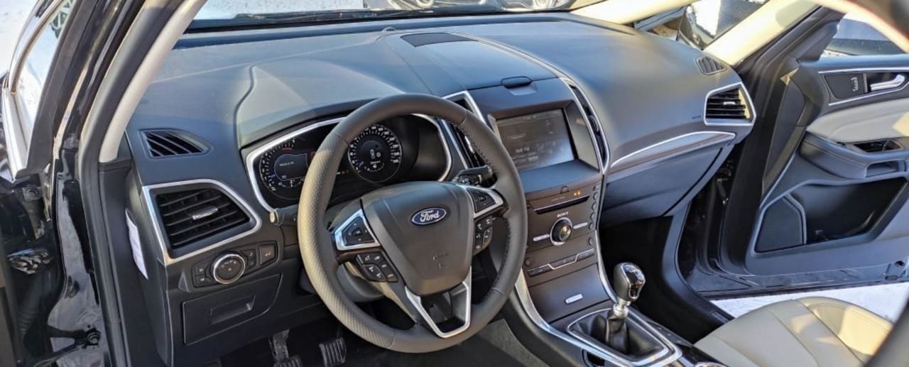 Zdjęcie oferty Ford S-Max nr. 27