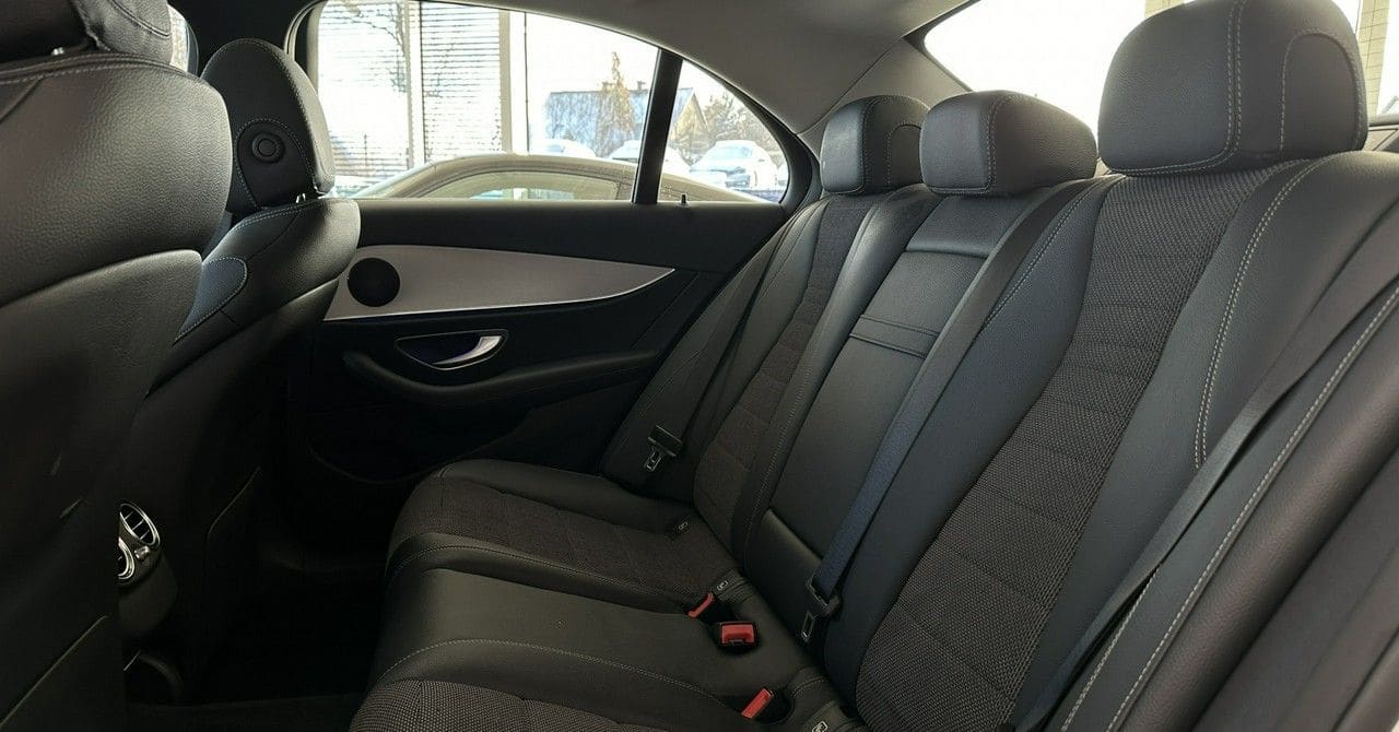 Zdjęcie oferty Mercedes-Benz Klasa E nr. 13