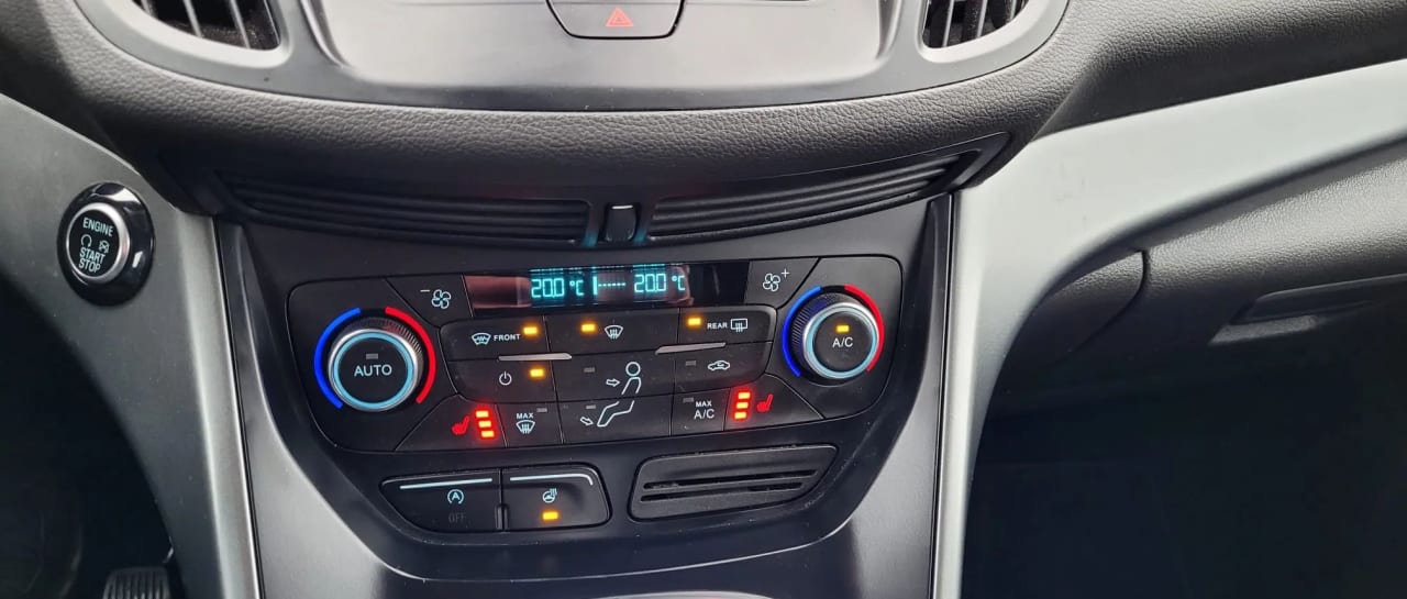 Zdjęcie oferty Ford Kuga nr. 8