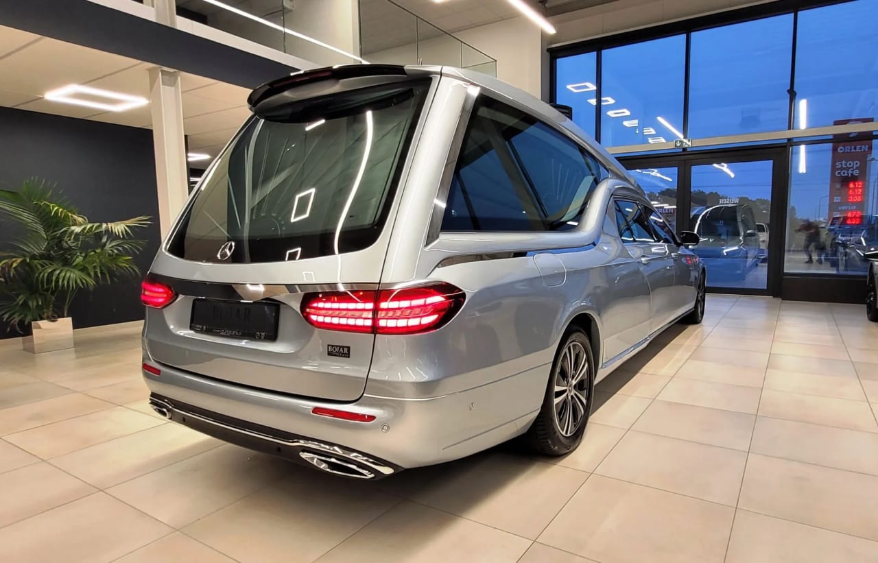 Zdjęcie oferty Mercedes-Benz Klasa E nr. 6