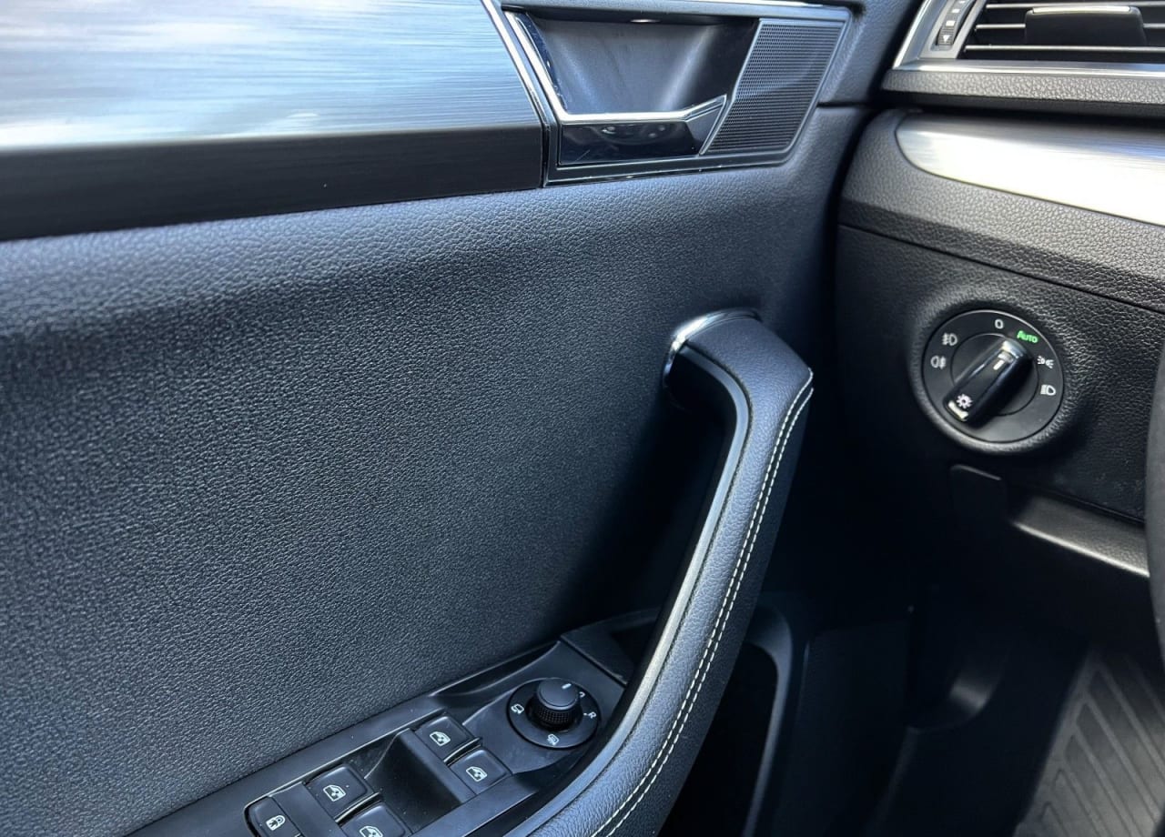 Zdjęcie oferty Skoda Superb nr. 20