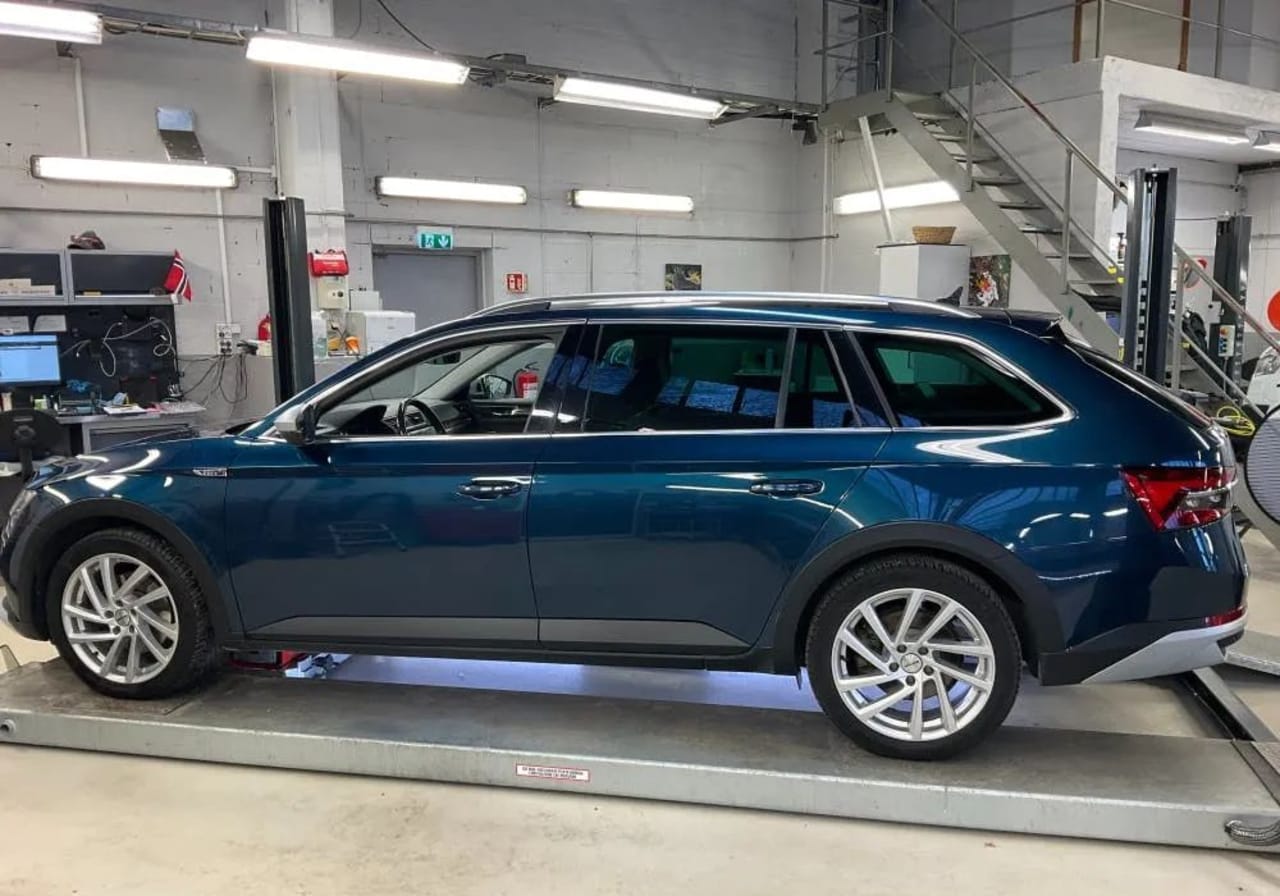 Zdjęcie oferty Skoda Superb nr. 2