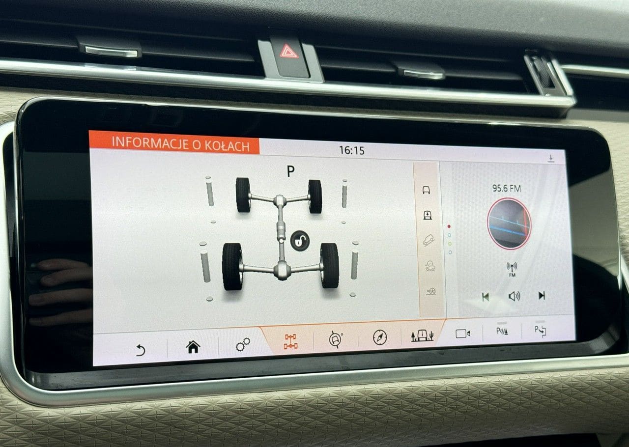 Zdjęcie oferty Land Rover Range Rover Velar nr. 37