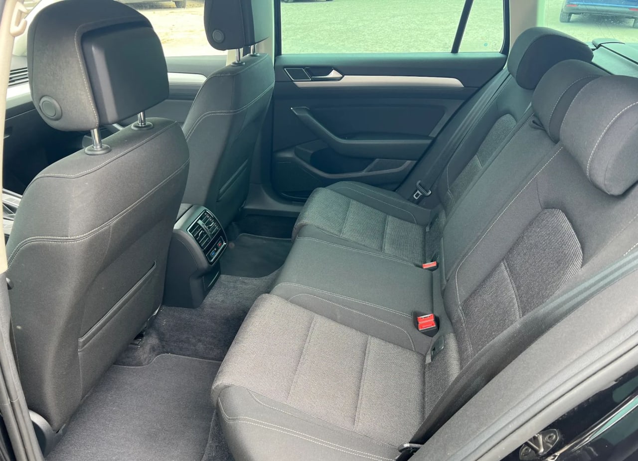 Zdjęcie oferty Volkswagen Passat nr. 24