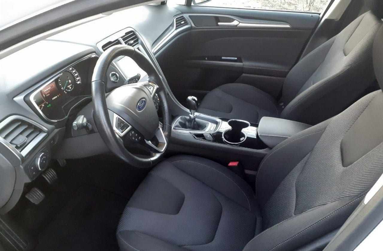Zdjęcie oferty Ford Mondeo nr. 21
