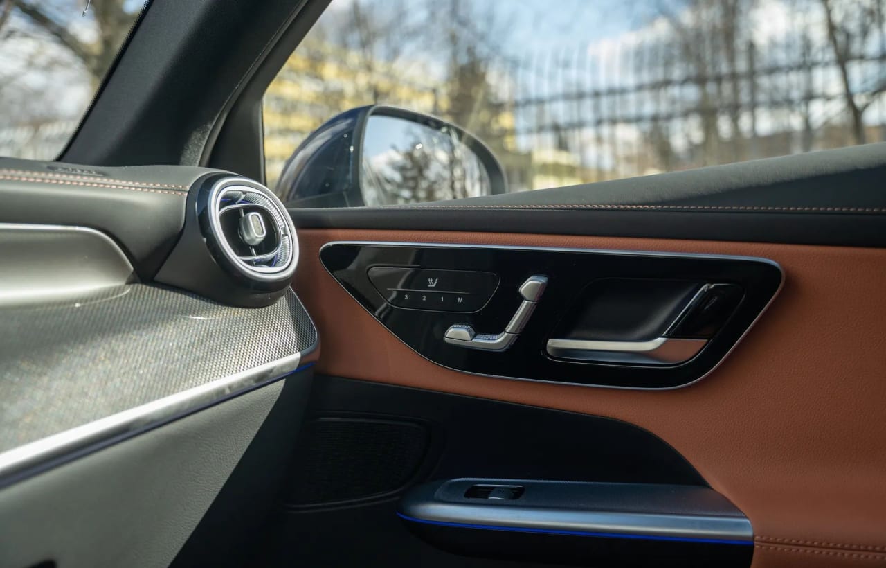 Zdjęcie oferty Mercedes-Benz GLC nr. 9
