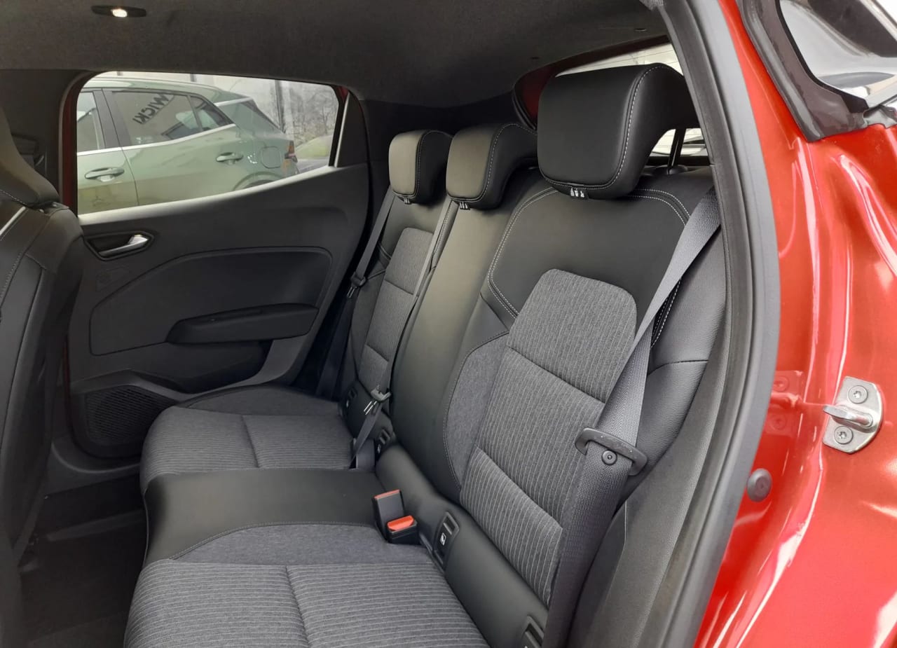 Zdjęcie oferty Renault Clio nr. 8