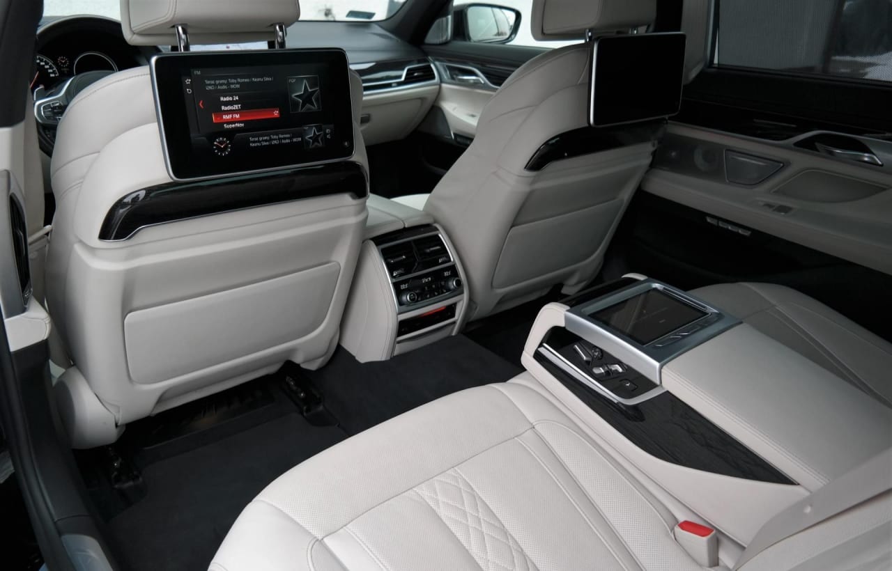 Zdjęcie oferty BMW Seria 7 nr. 27