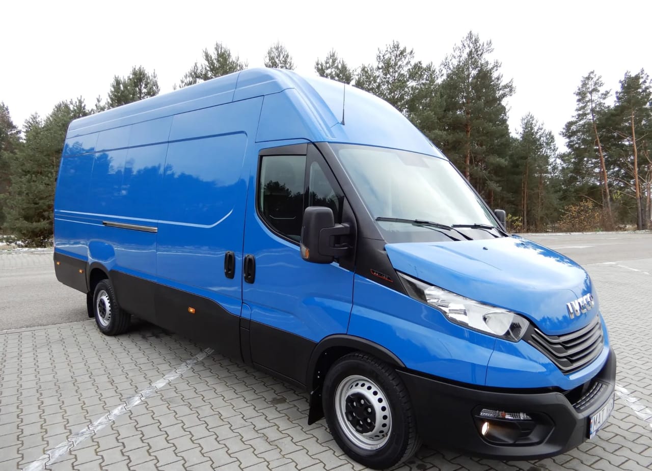 Zdjęcie oferty Iveco DAILY 35S18 Furgon Blaszak Long MAXI XXL 4.70 Dł. Cm H3-2150 mm WZMACNIANY GWARANCJA PRODUCENTA FABRYCZNIE NOWY DOSTEPNY nr. 8