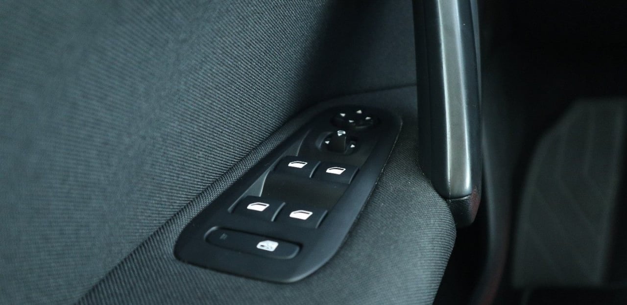 Zdjęcie oferty Peugeot 308 nr. 29