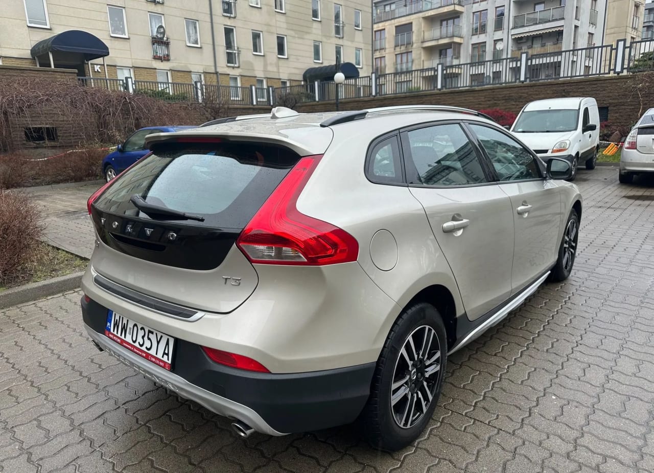 Zdjęcie oferty Volvo V40 nr. 9
