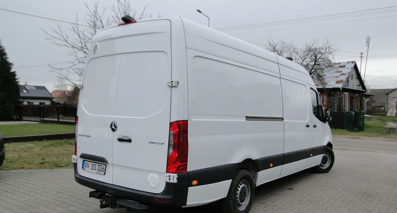 Zdjęcie oferty Mercedes-Benz Sprinter nr. 4