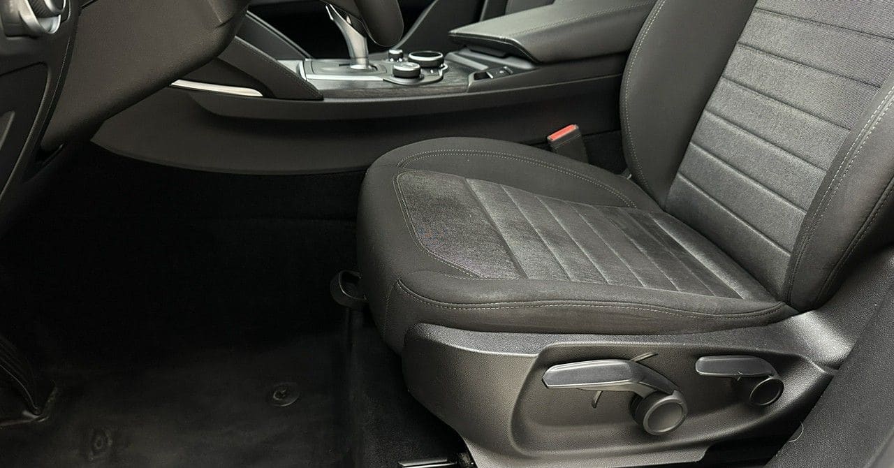 Zdjęcie oferty Alfa romeo Stelvio nr. 11