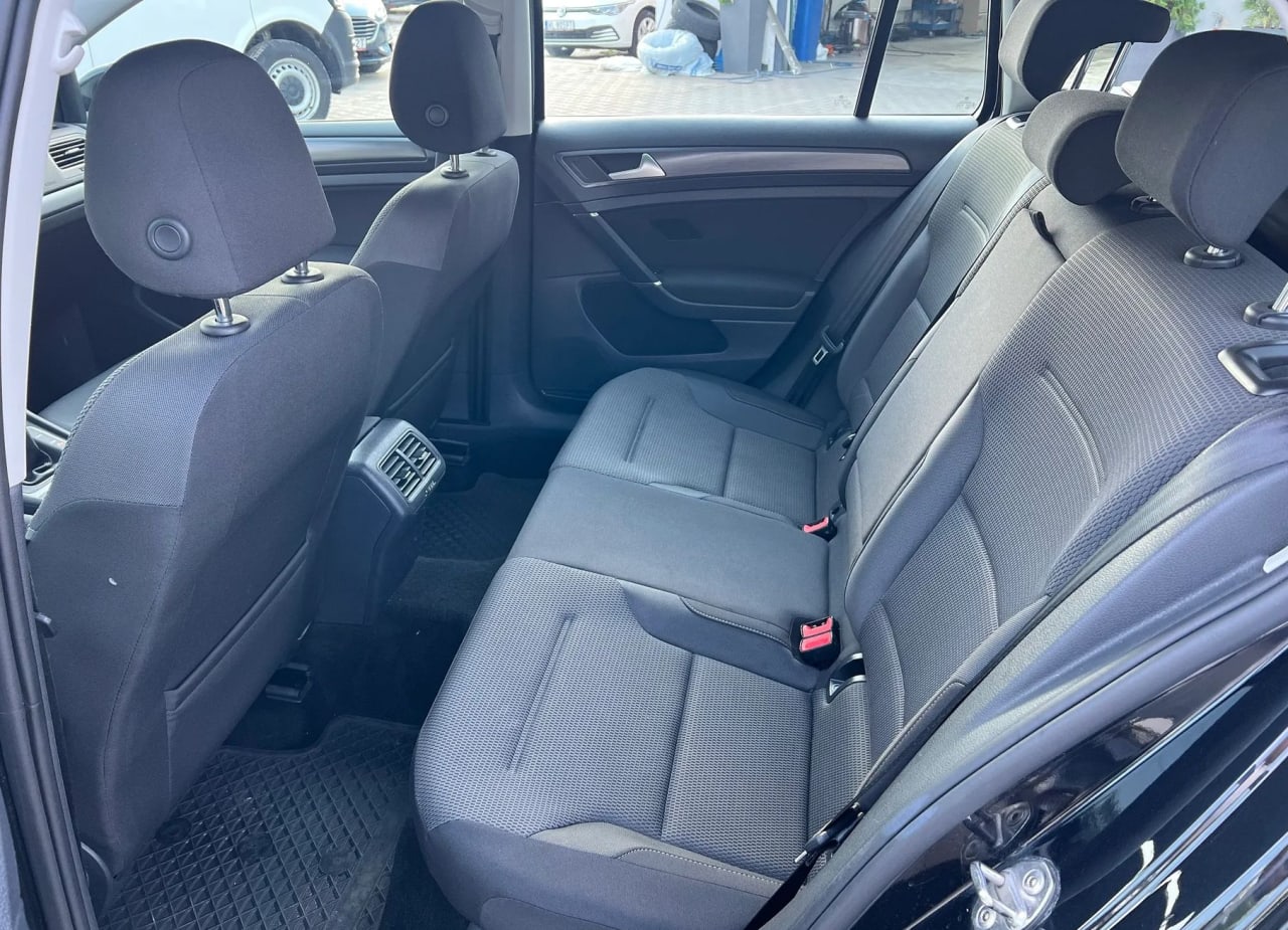 Zdjęcie oferty Volkswagen Golf nr. 20