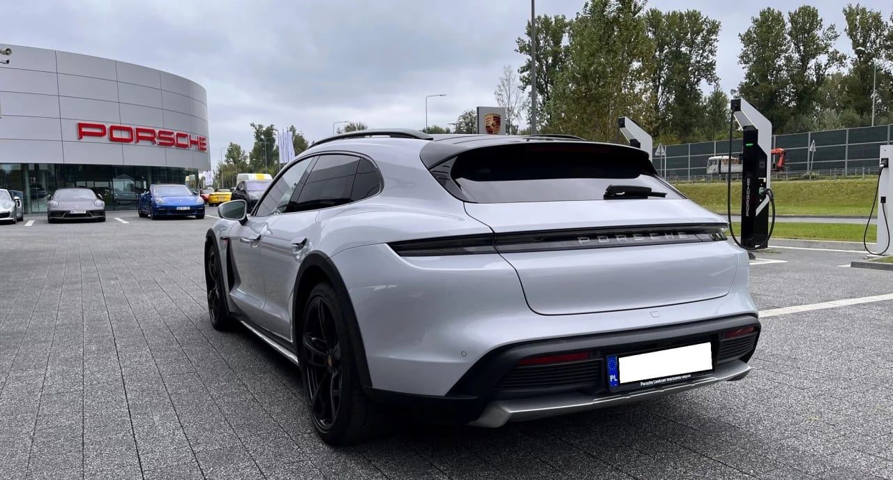 Zdjęcie oferty Porsche Taycan nr. 4