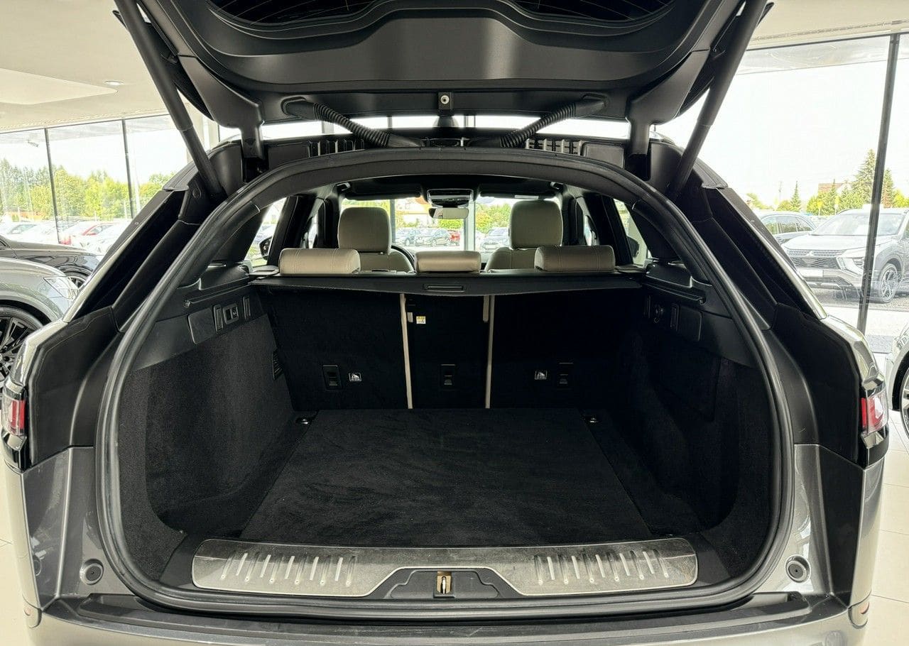 Zdjęcie oferty Land Rover Range Rover Velar nr. 19