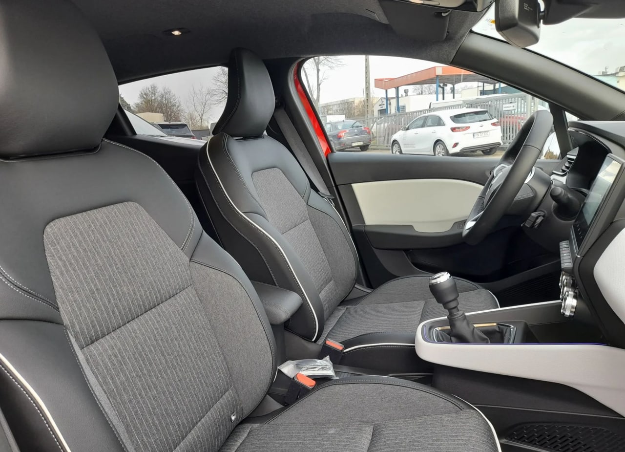 Zdjęcie oferty Renault Clio nr. 11