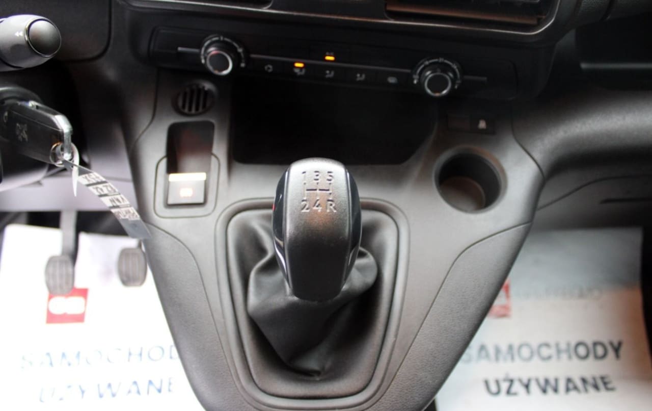 Zdjęcie oferty Peugeot Partner nr. 23