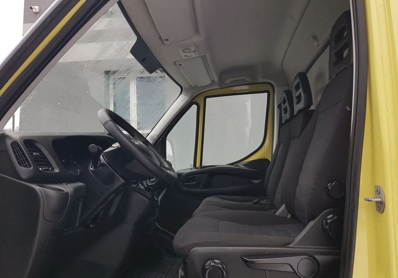 Zdjęcie oferty Iveco Daily KONTENER 8EP 4,14x2,22x2,20 KLIMA MANUAL KRAJOWY nr. 20