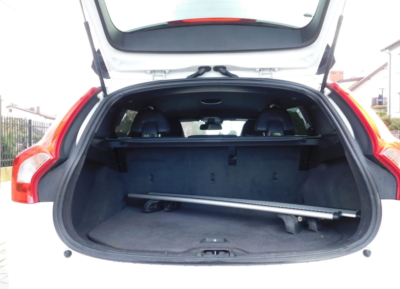 Zdjęcie oferty Volvo V60 nr. 19