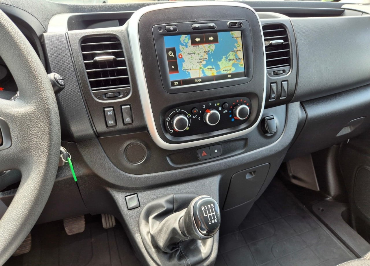 Zdjęcie oferty Renault Trafic L2H1 *109999zł NETTO* Brygadówka 6 osób 2,0dCi/120KM nr. 19
