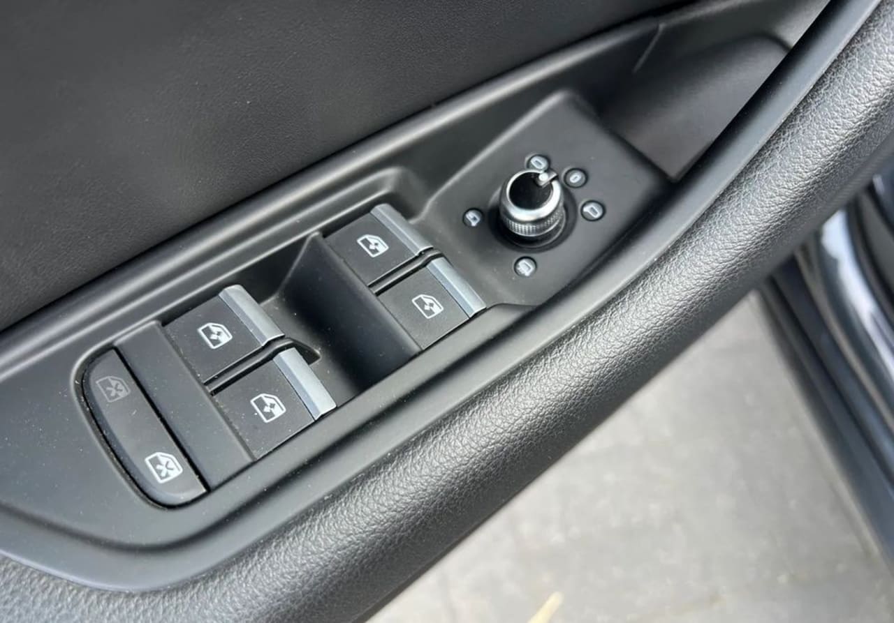 Zdjęcie oferty Audi A4 nr. 24