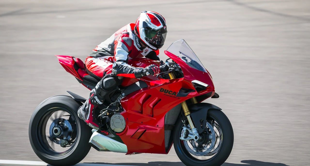 Zdjęcie oferty Ducati panigale-v4s nr. 23