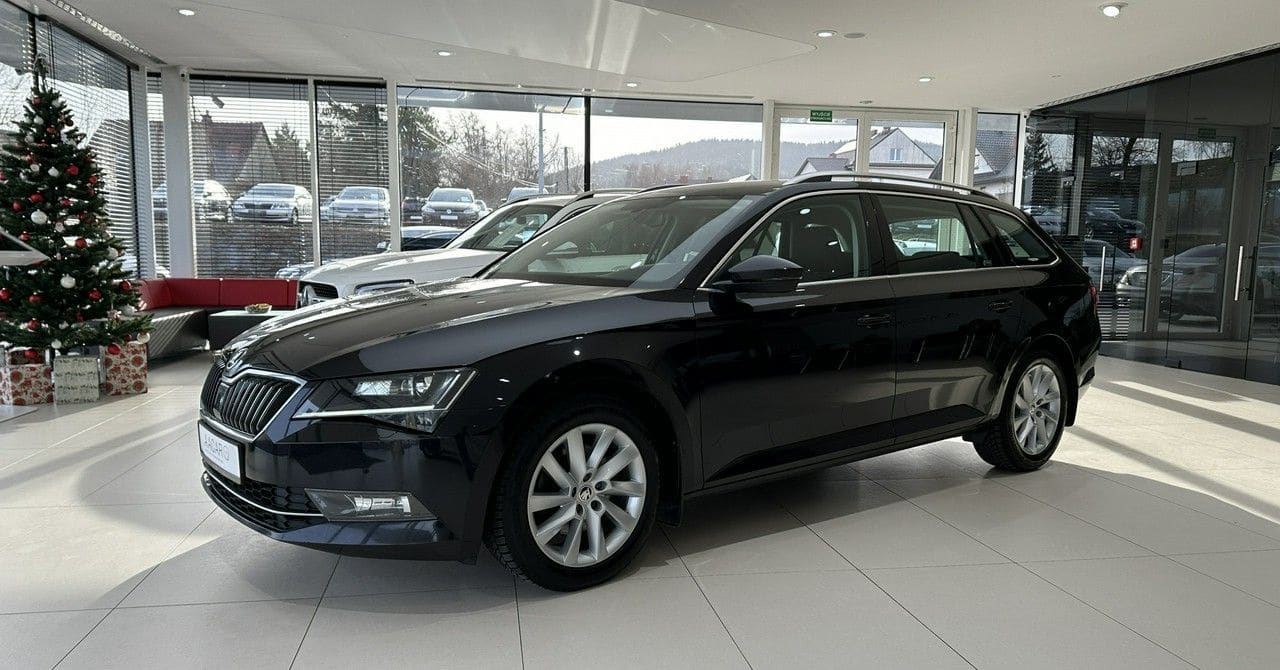 Zdjęcie oferty Skoda Superb nr. 2