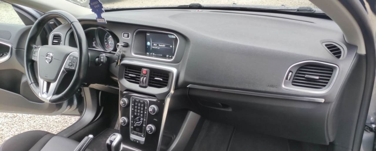 Zdjęcie oferty Volvo V40 nr. 4
