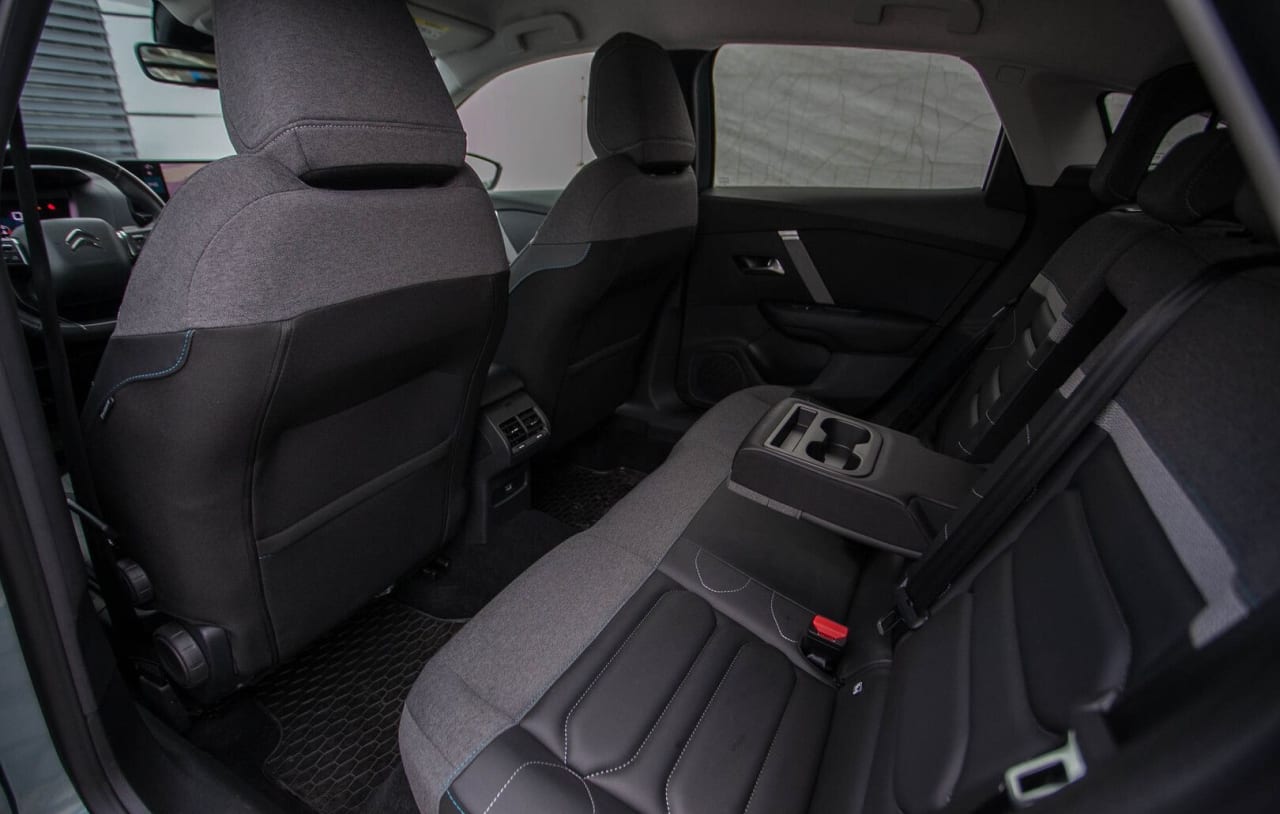Zdjęcie oferty Citroen C4 nr. 25