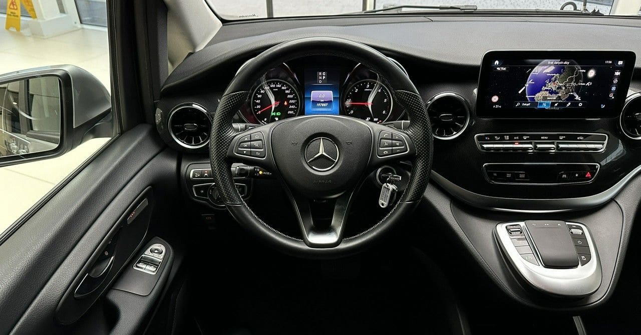 Zdjęcie oferty Mercedes-Benz Klasa V nr. 16