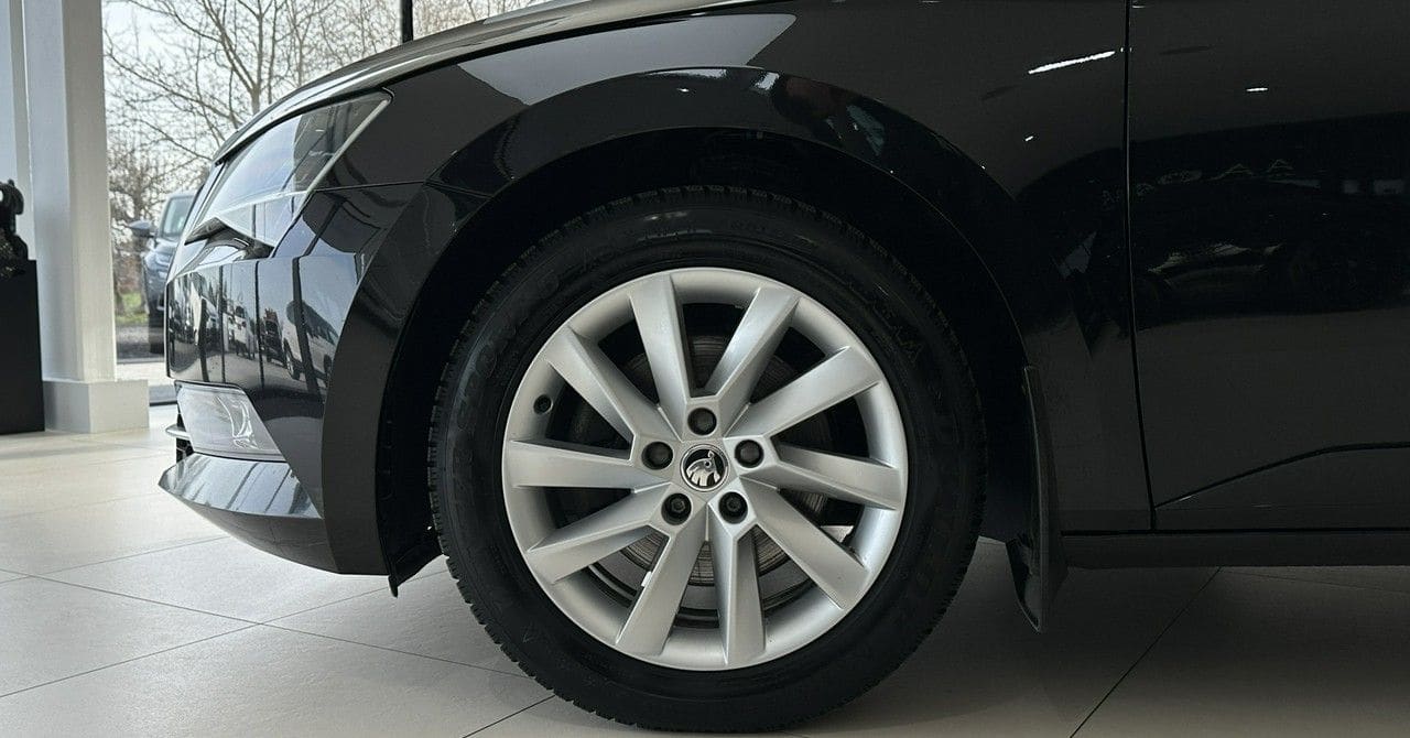 Zdjęcie oferty Skoda Superb nr. 17