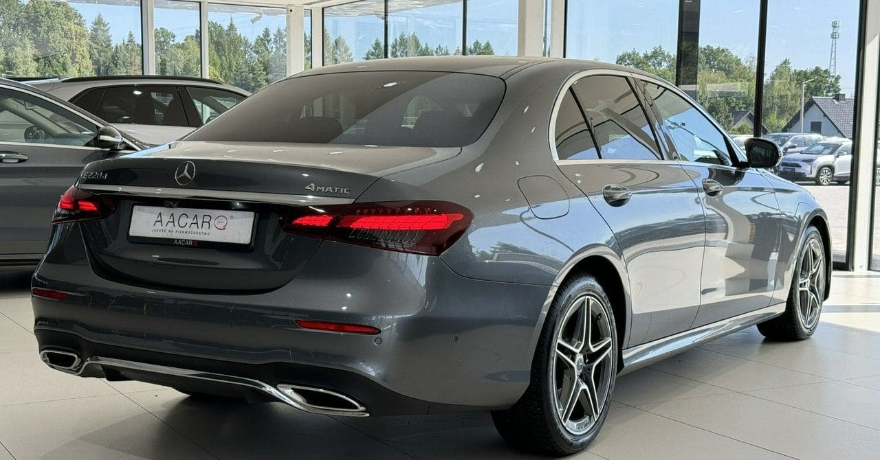 Zdjęcie oferty Mercedes-Benz Klasa E nr. 37