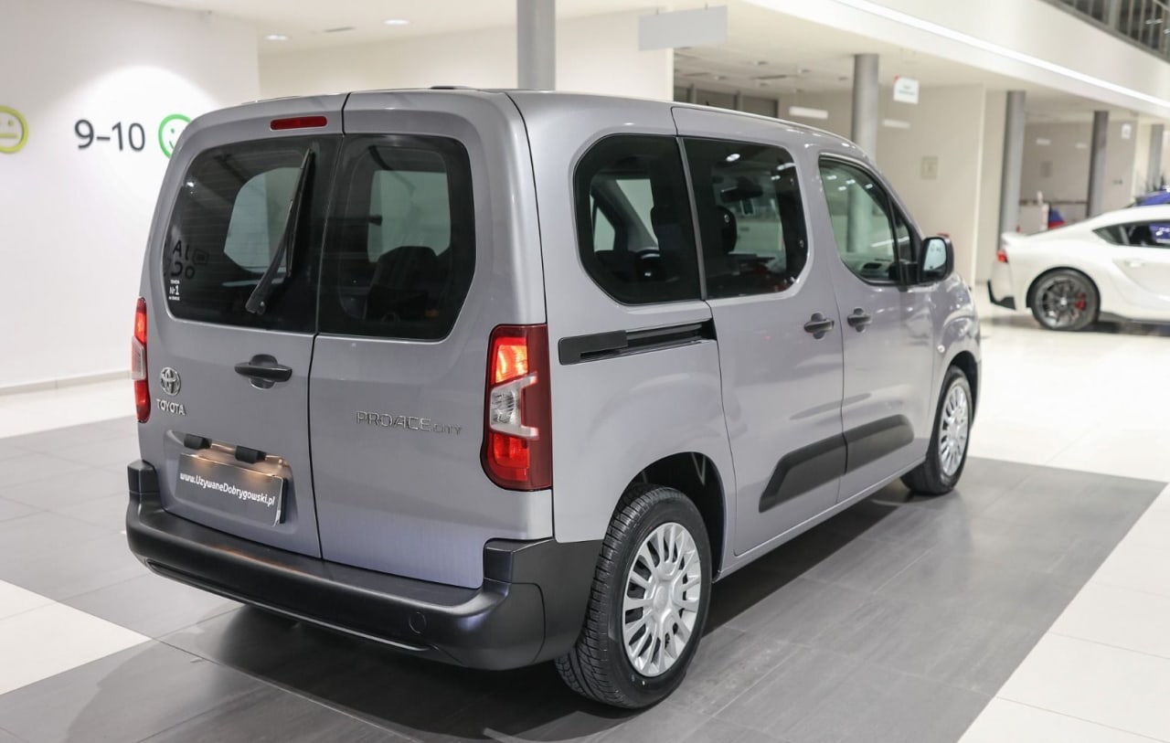 Zdjęcie oferty Toyota Proace City Verso nr. 13