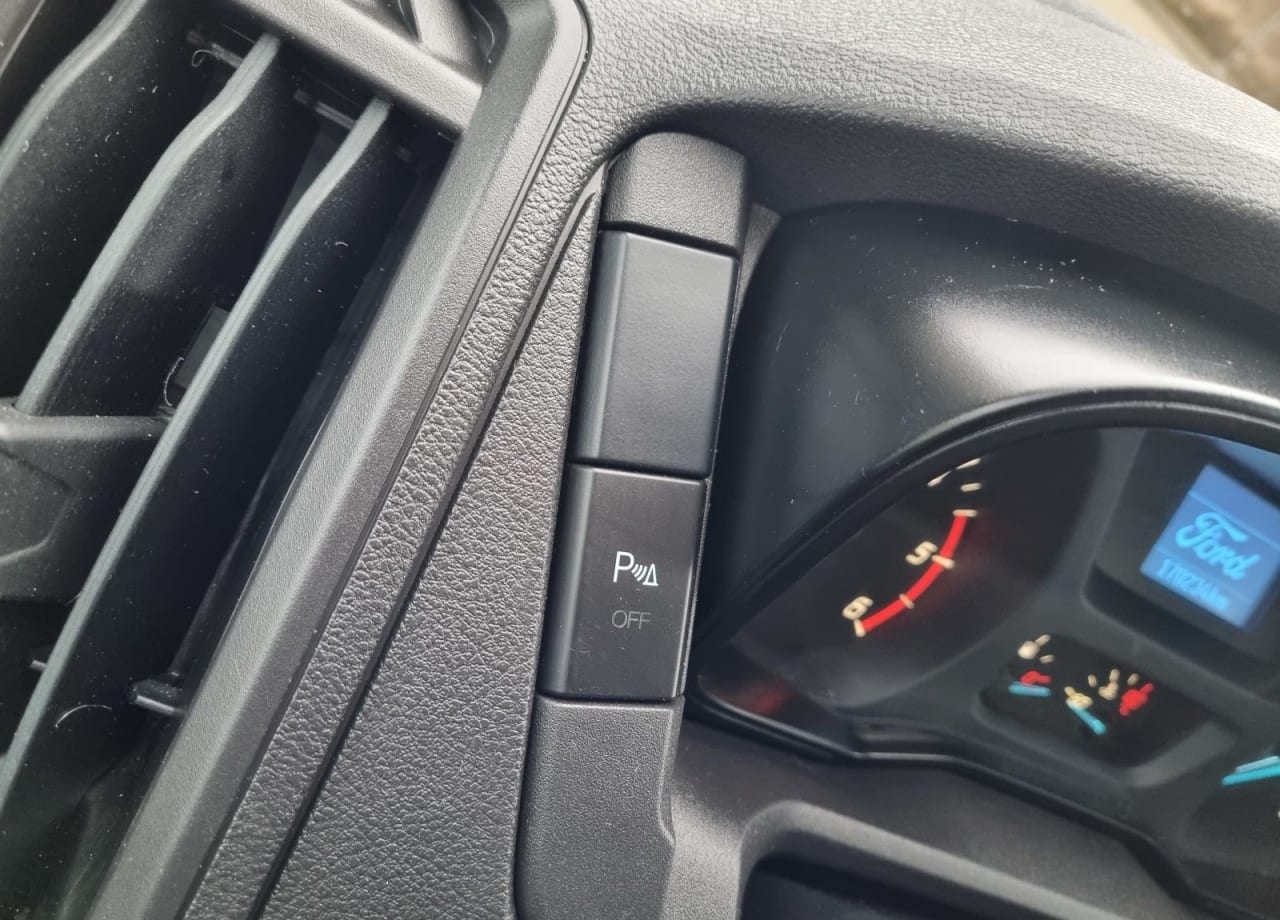 Zdjęcie oferty Ford Transit L3H2 *66999zł NETTO* 2,0 TdCi/131KM nr. 18