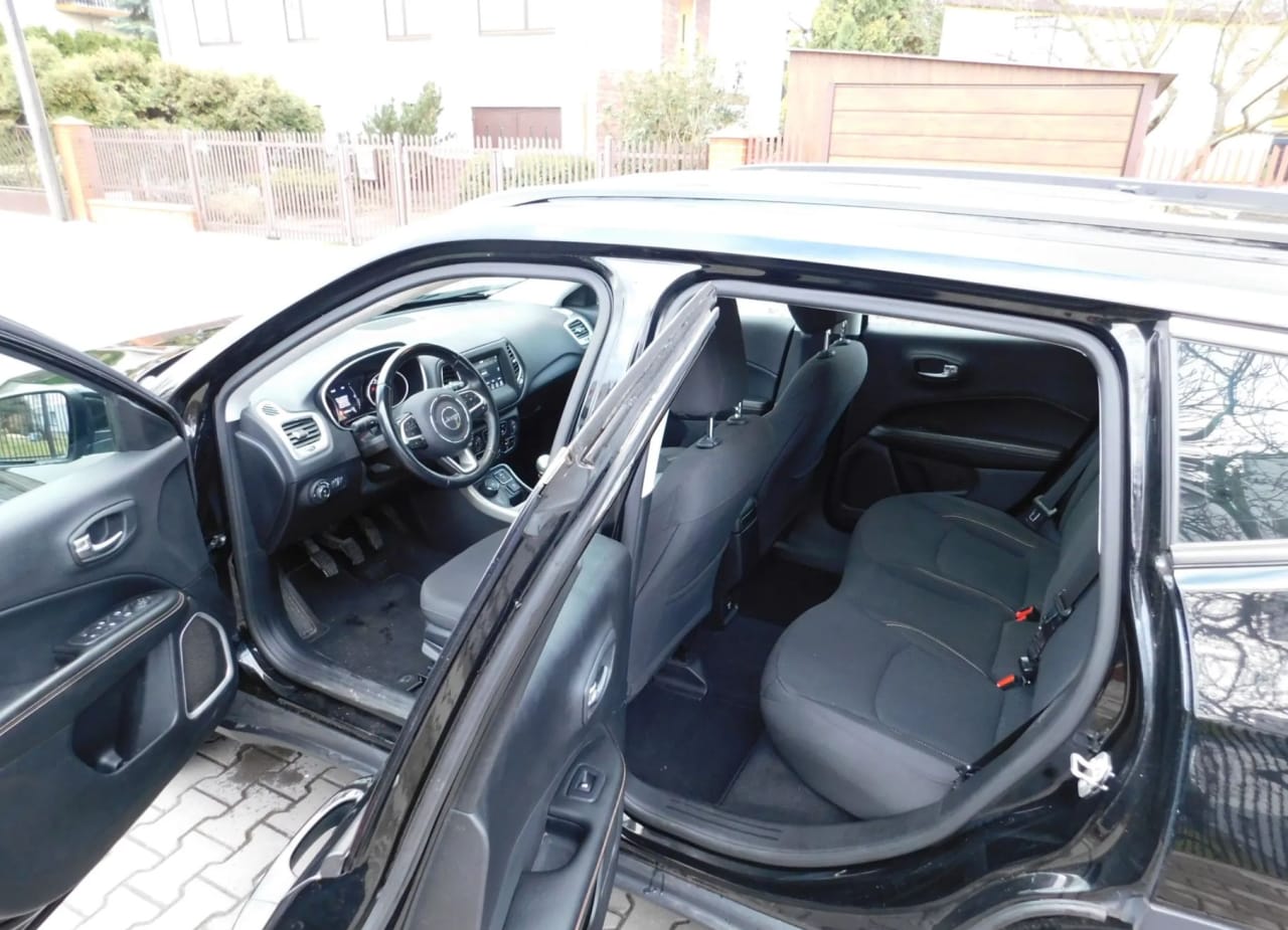 Zdjęcie oferty Jeep Compass nr. 11
